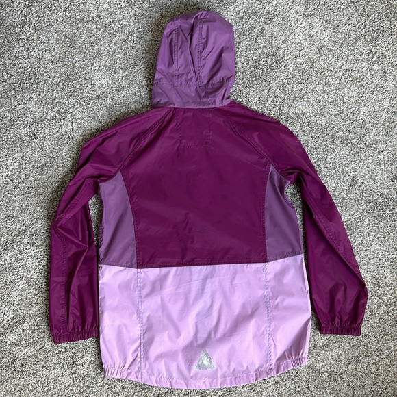 Girls L.L. Bean Wind and Rain Jacket - Picture 4 of 7